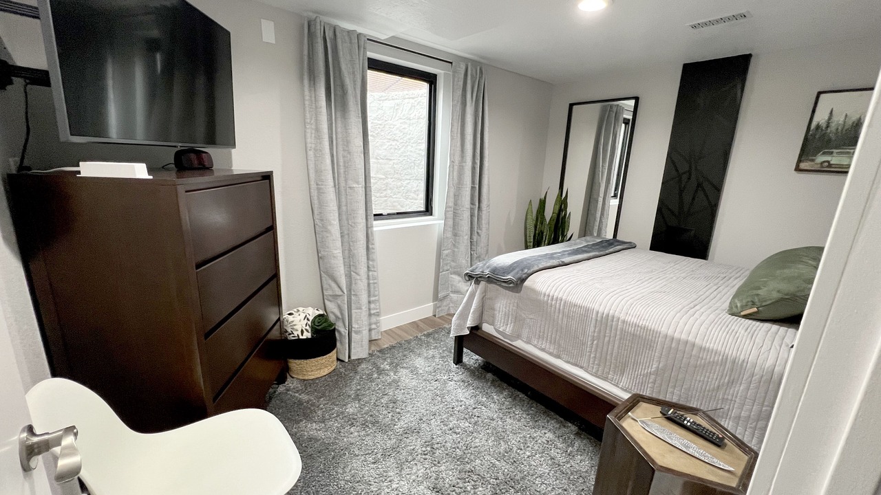 Photo of Bedroom in Aurora