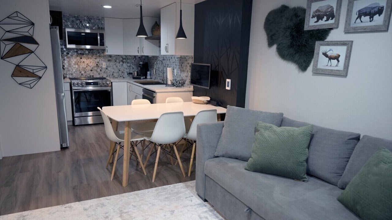 Photo of Livingroom in Aurora