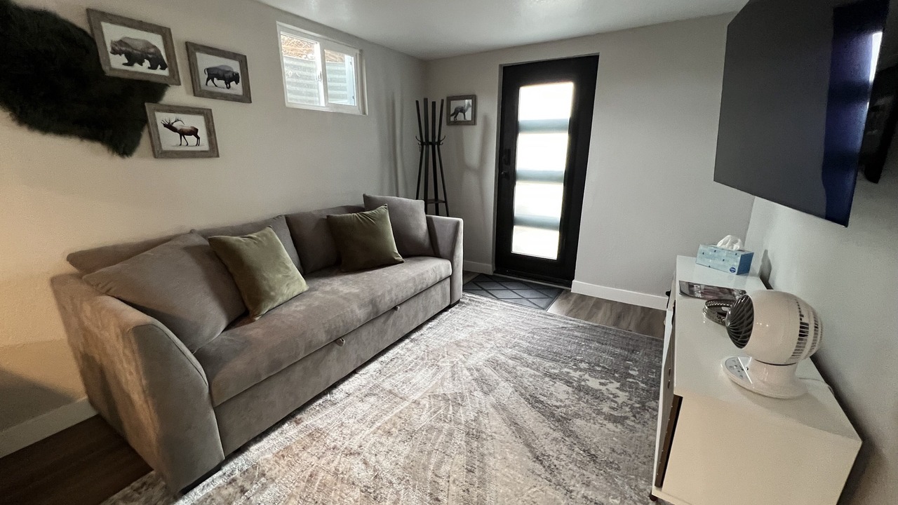 Photo of Livingroom in Aurora