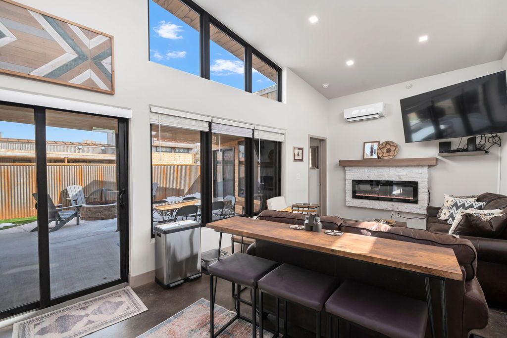 Photo of Livingroom in Mesa County