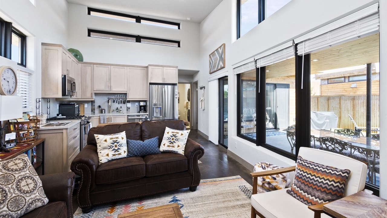 Photo of Livingroom in Mesa County