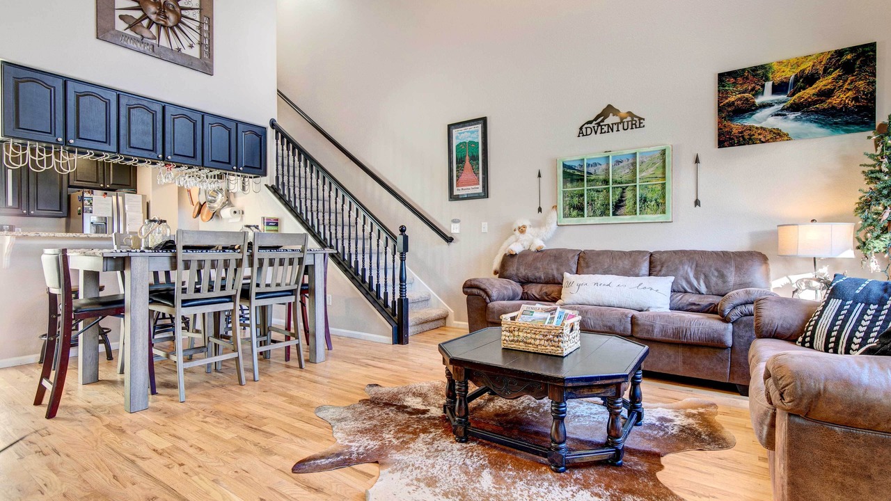 Photo of Livingroom in Highland