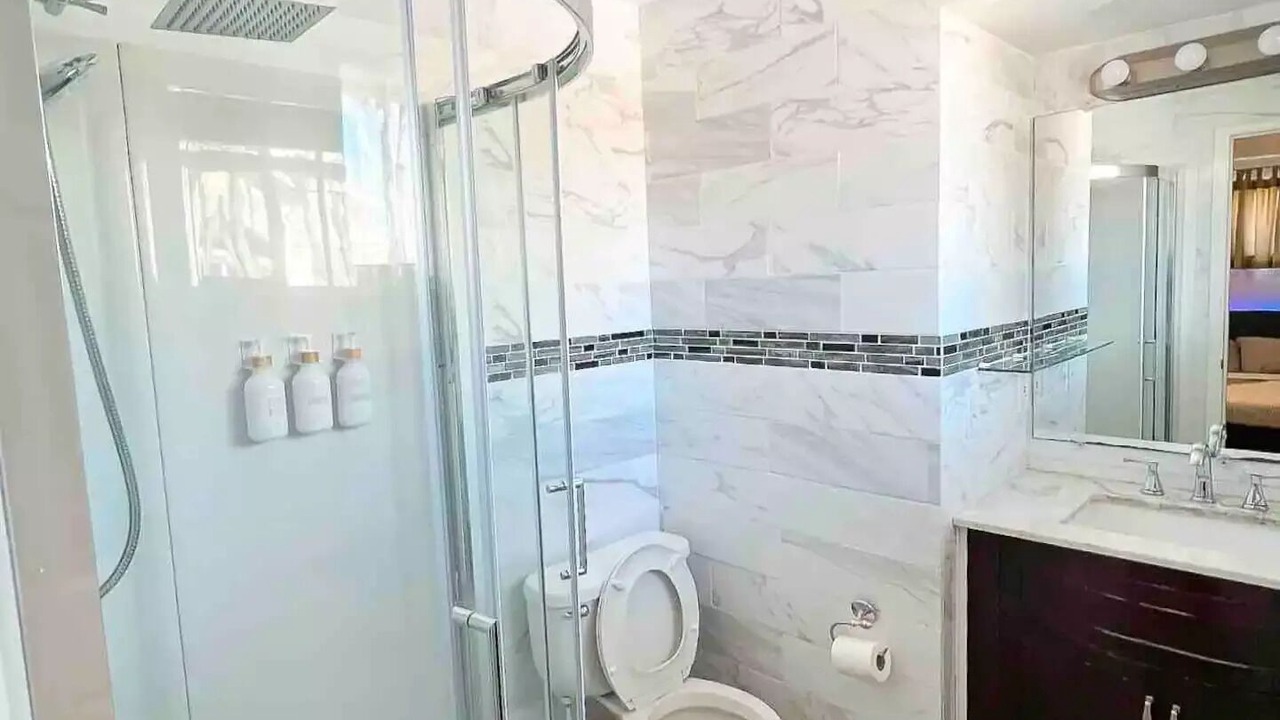 Photo of Bathroom in Applewood West