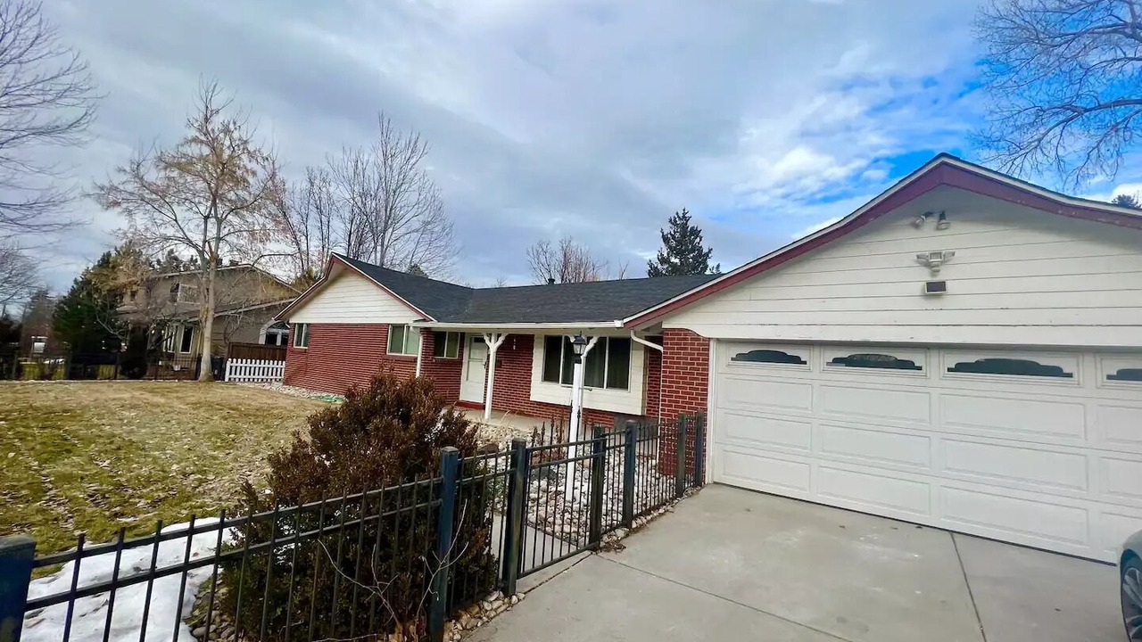 Photo of Outdoor in Applewood West