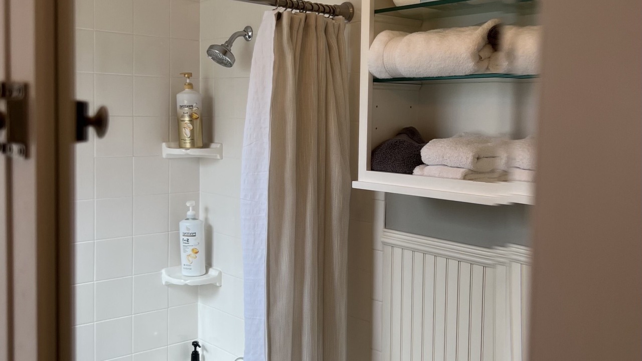Photo of Bathroom in Broadmoor