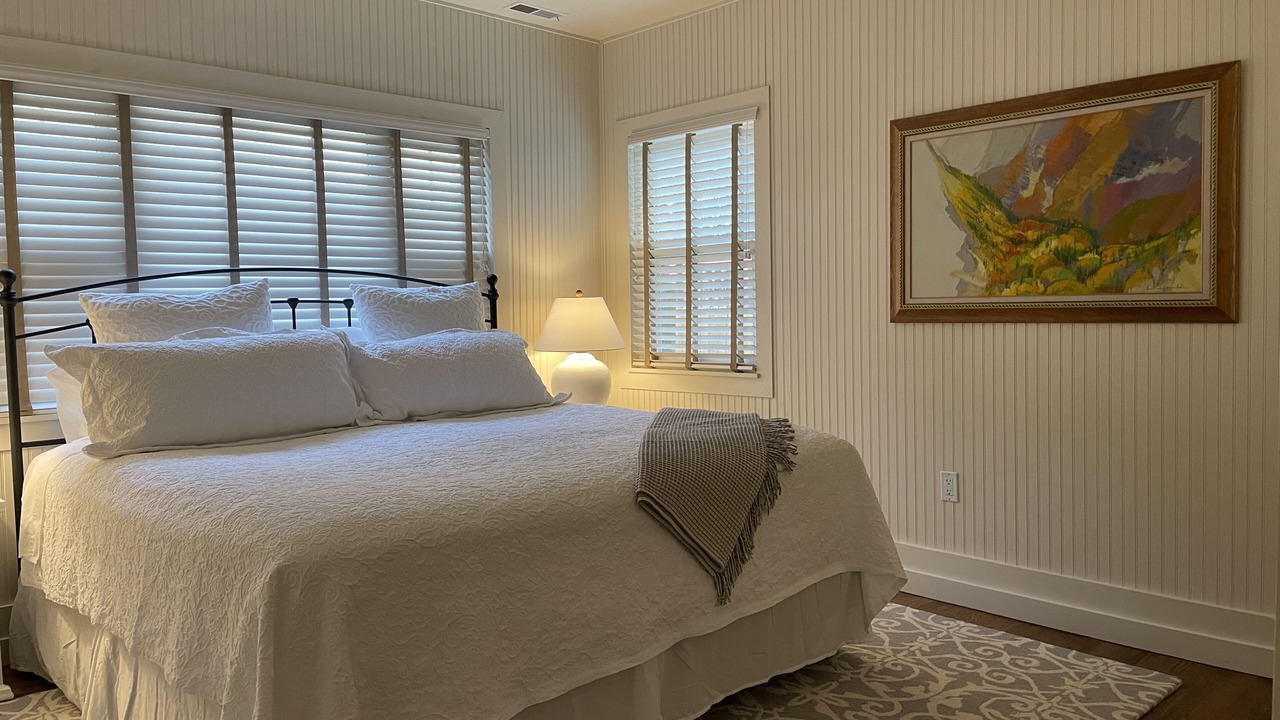 Photo of Bedroom in Broadmoor