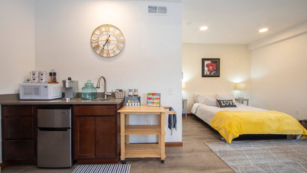 Photo of Bedroom in North Alameda
