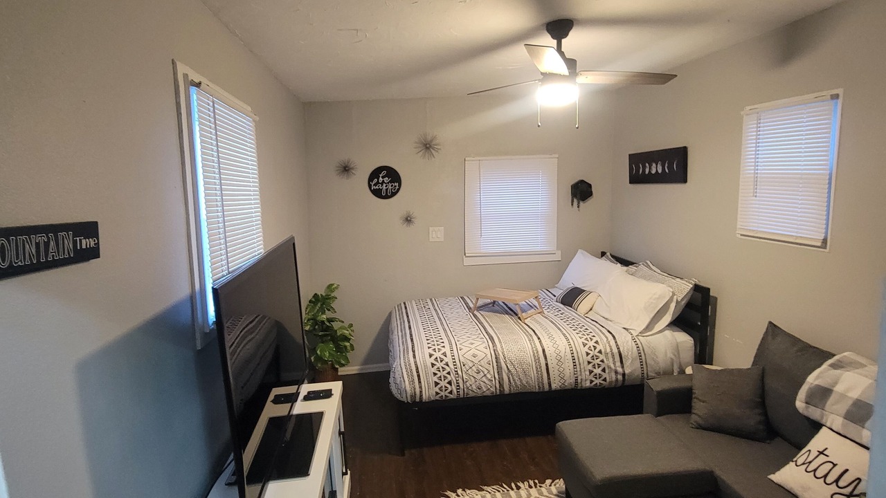 Photo of Bedroom in Central Colorado Springs