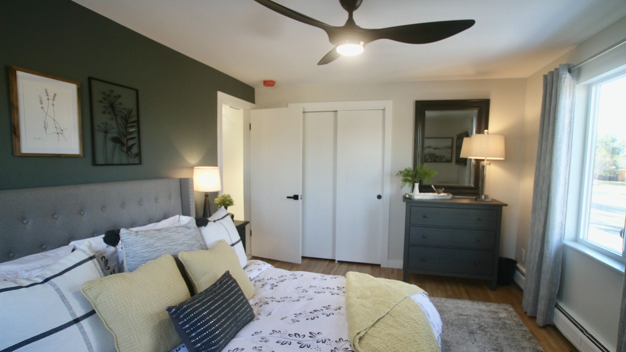 Photo of Bedroom in Columbine