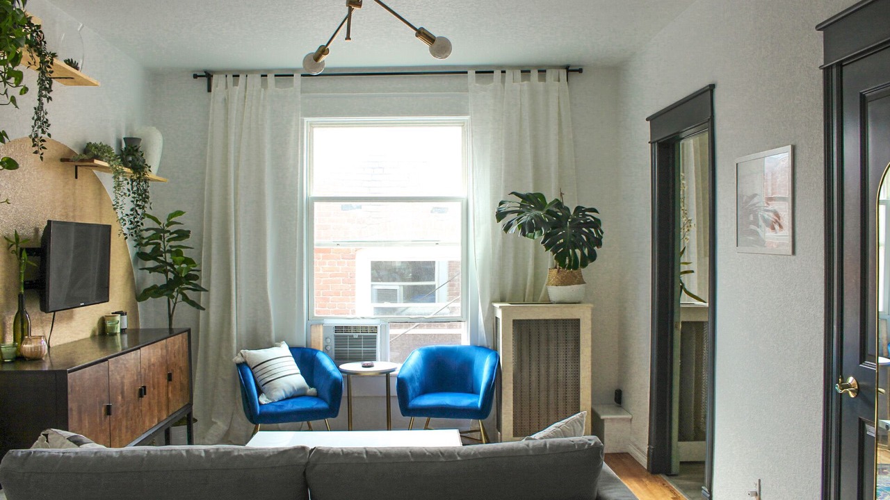Photo of Livingroom in Uptown