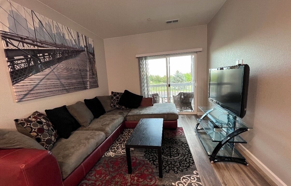 Photo of Livingroom in Aurora