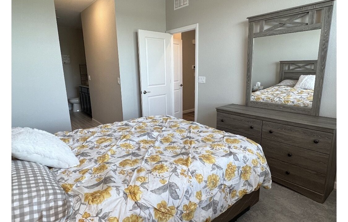 Photo of Bedroom in Aurora