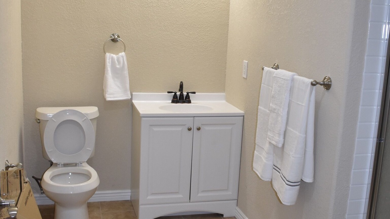Photo of Bathroom in Aurora