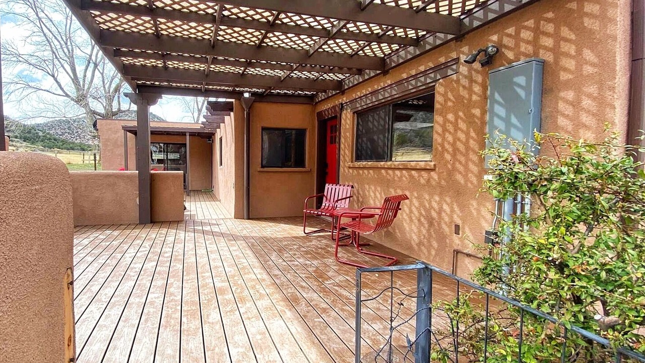 Photo of Patio Balcony in Lewis