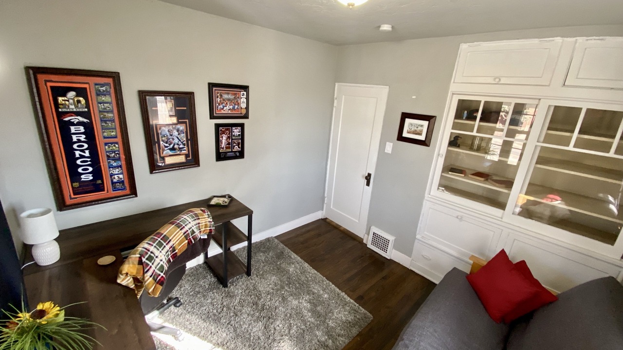 Photo of Bedroom in Edgewater