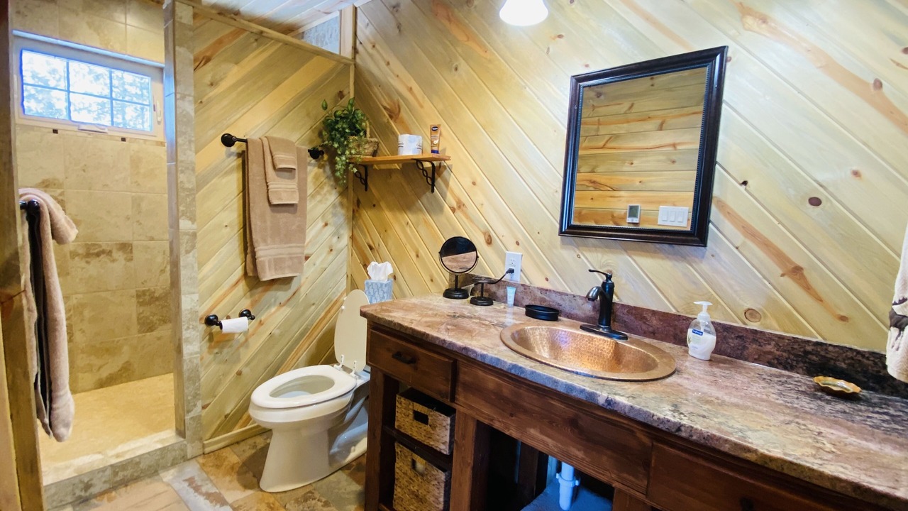 Photo of Bathroom in Ponderosa Pines