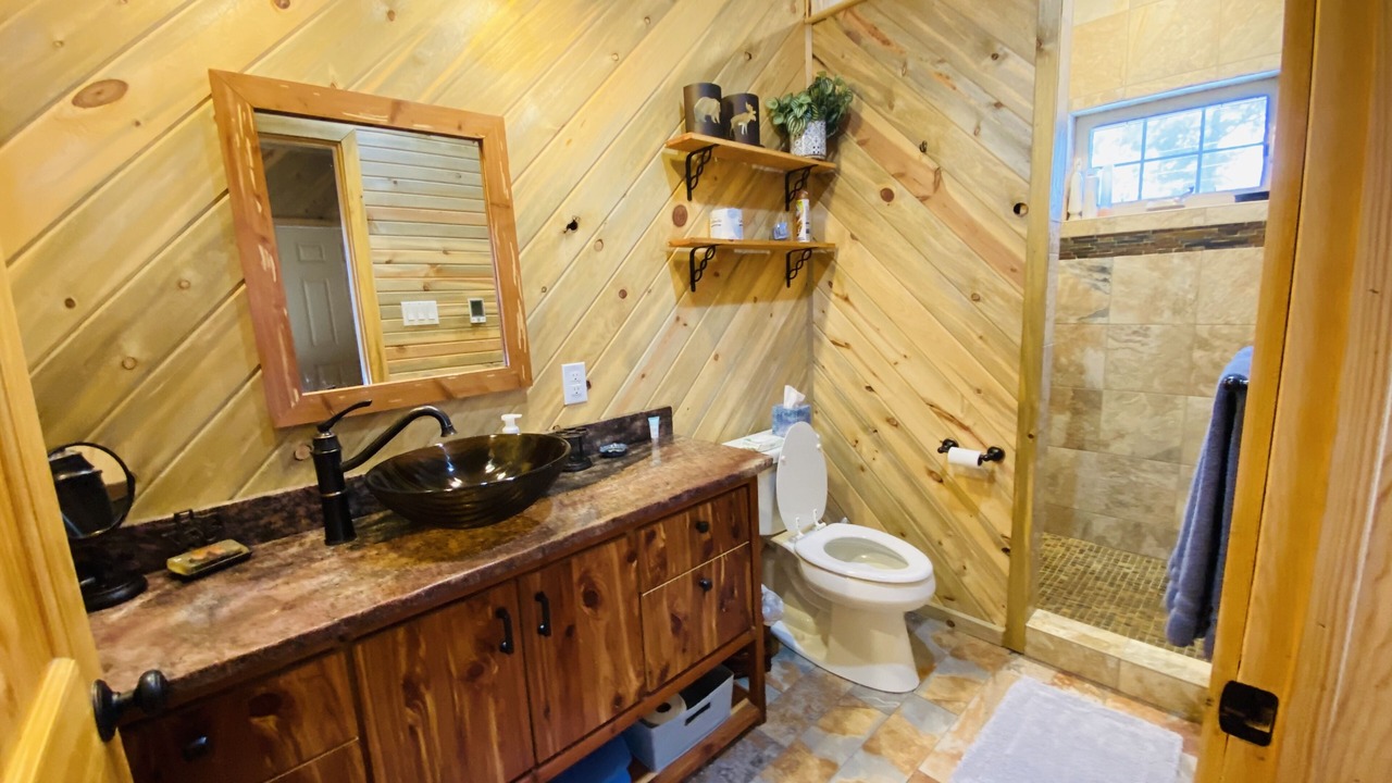 Photo of Bathroom in Ponderosa Pines