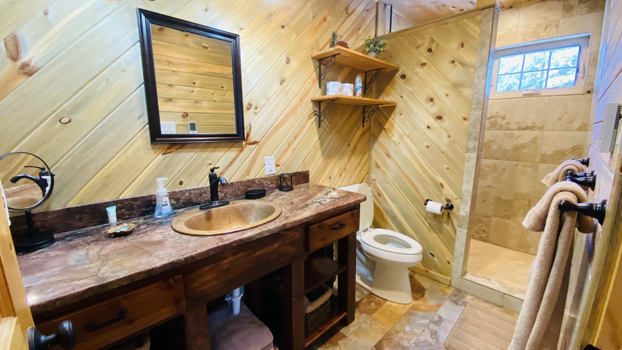 Photo of Bathroom in Ponderosa Pines