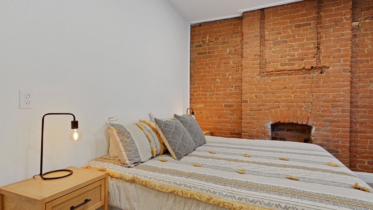 Photo of Bedroom in Uptown
