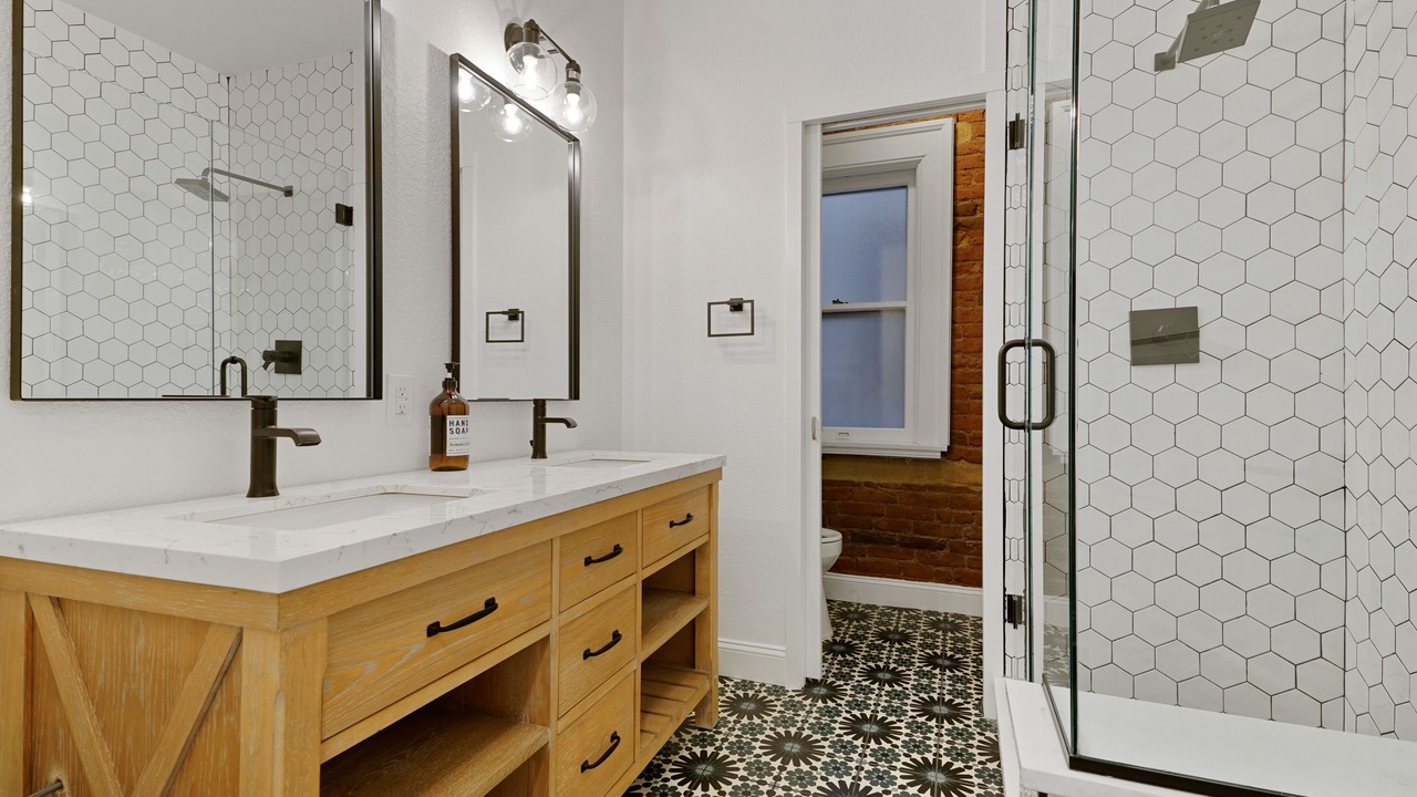 Photo of Bathroom in Uptown