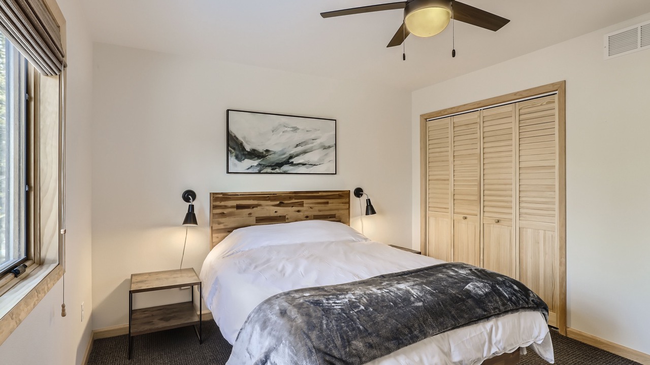 Photo of Bedroom in Black Hawk
