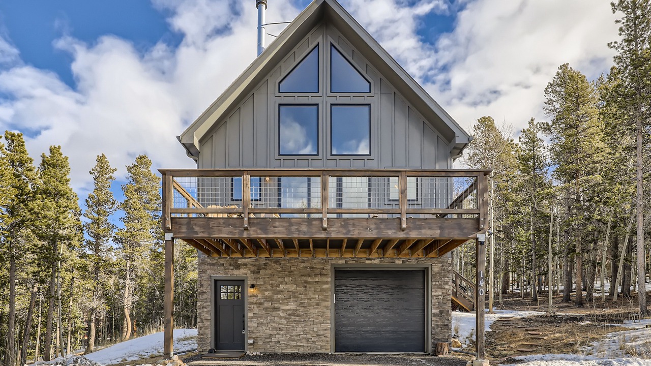 Photo of Outdoor in Black Hawk