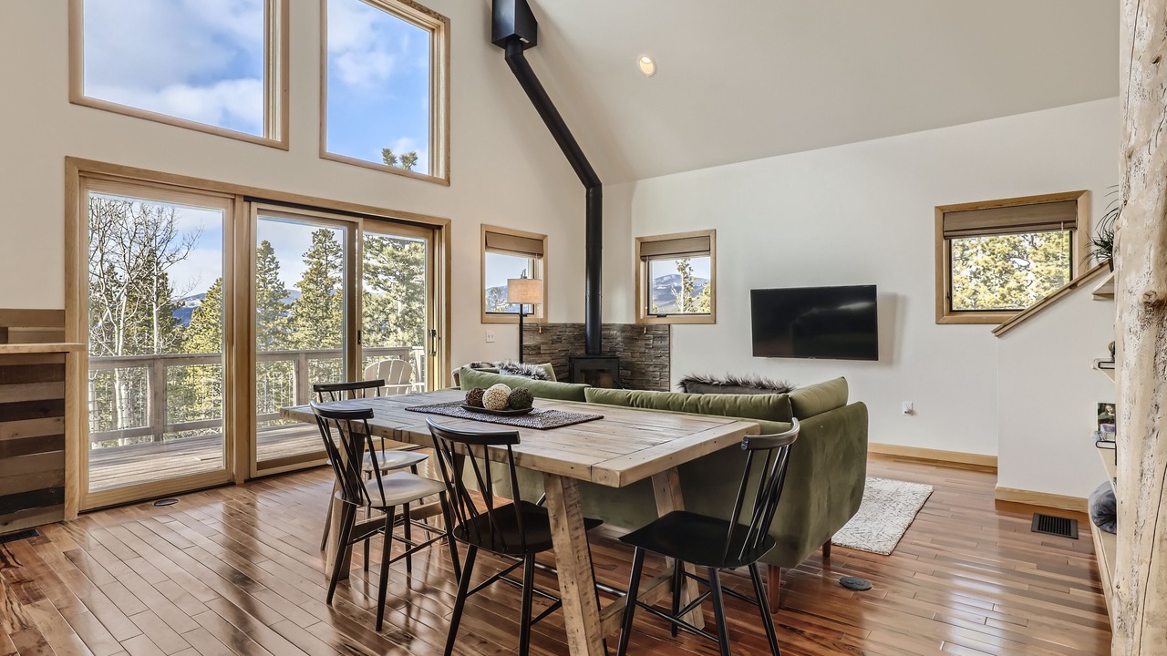 Photo of Livingroom in Black Hawk