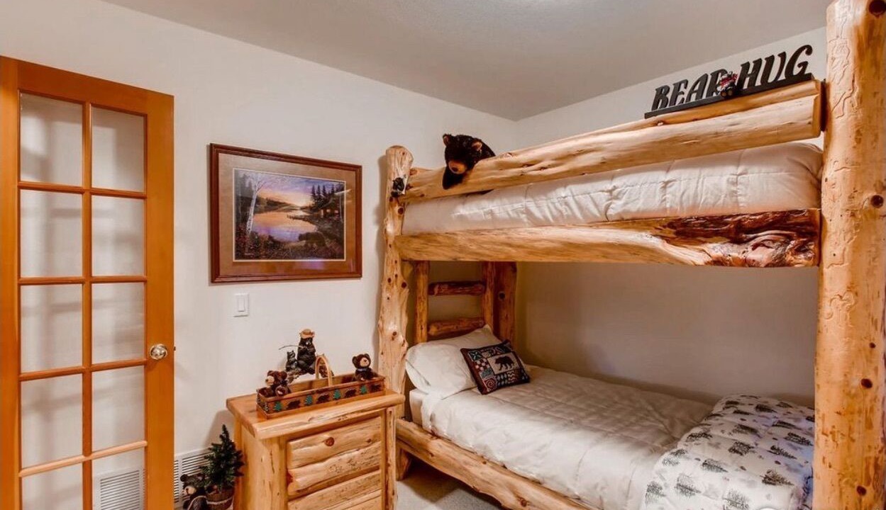 Photo of Bedroom in Stanley Hills