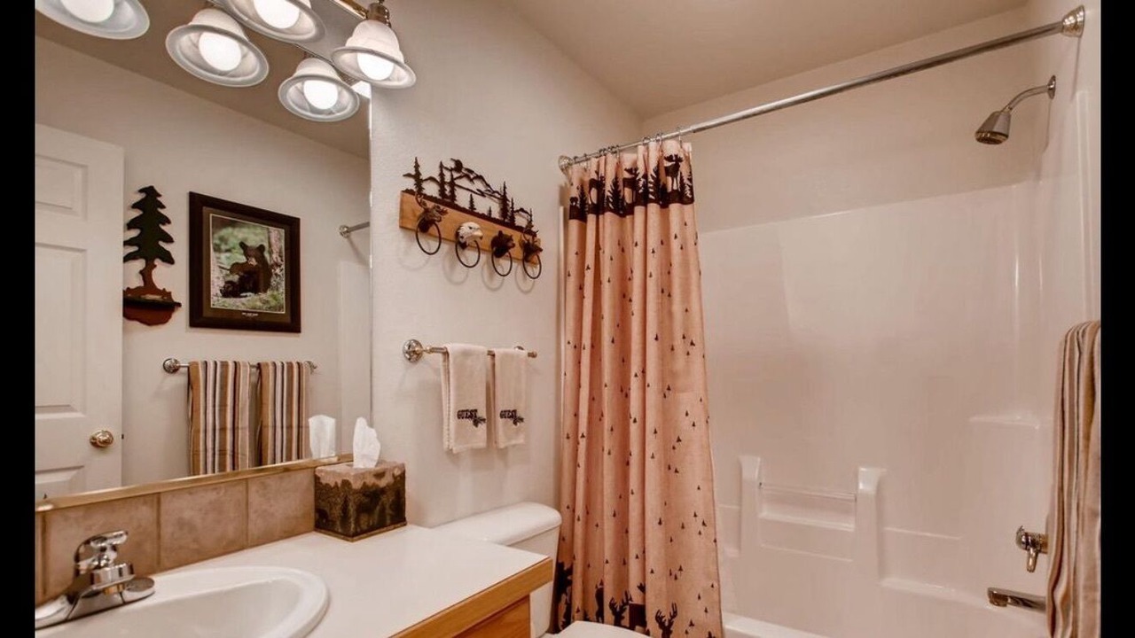 Photo of Bathroom in Stanley Hills