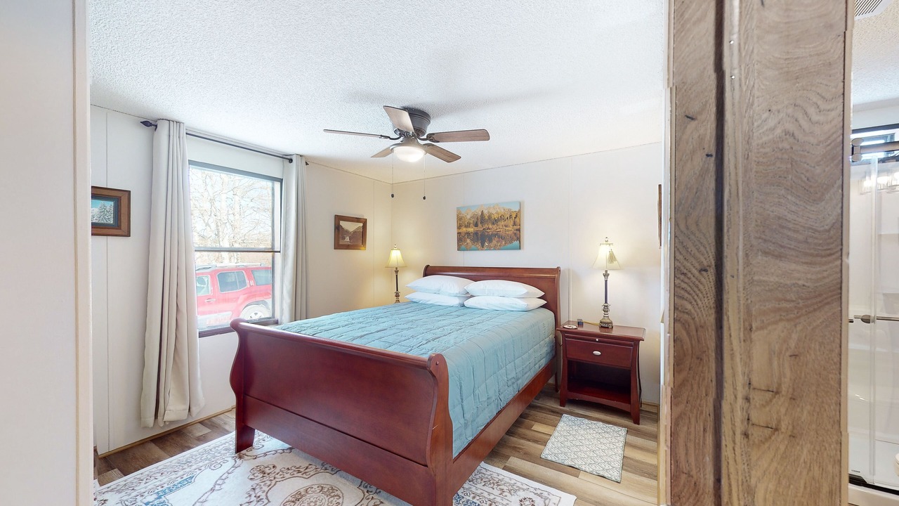 Photo of Bedroom in Alpine Village