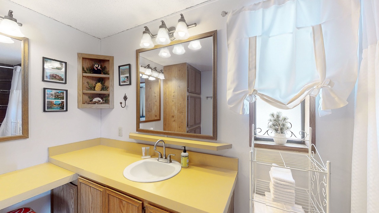 Photo of Bathroom in Alpine Village