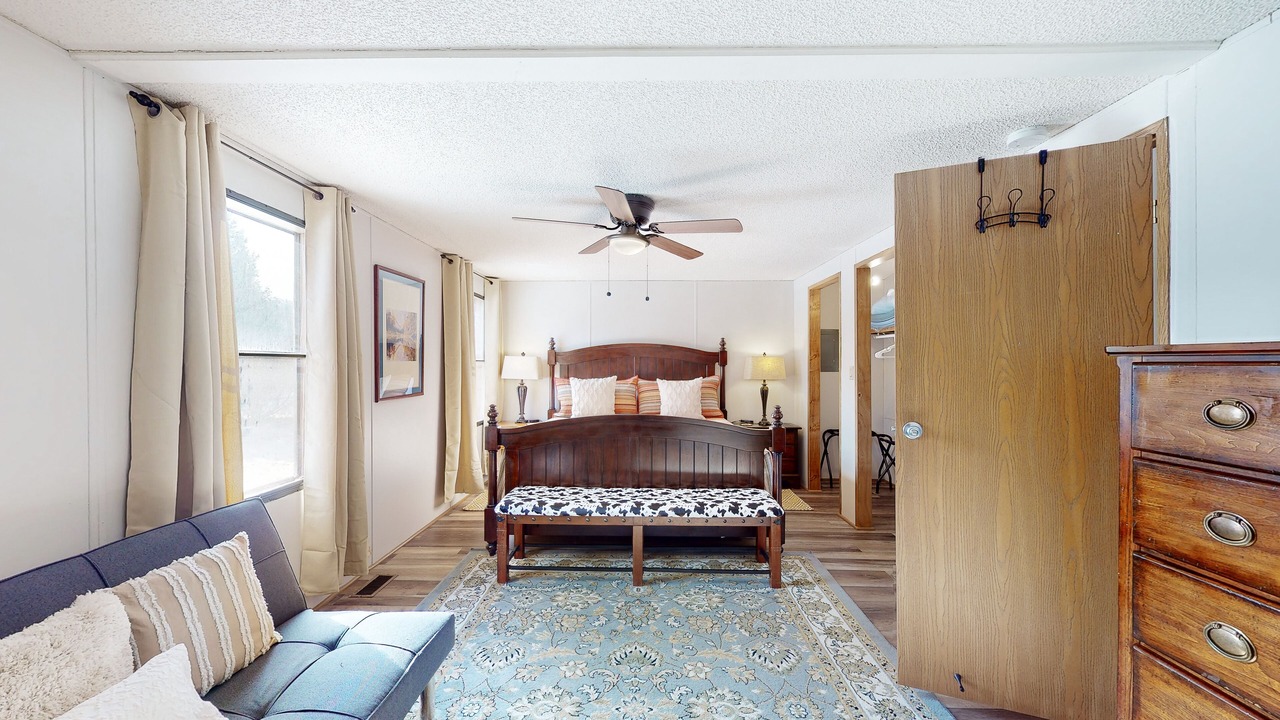 Photo of Livingroom in Alpine Village