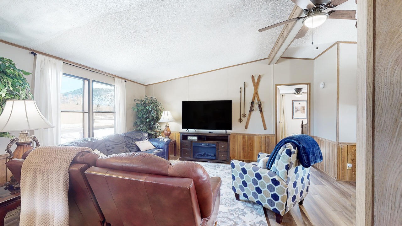 Photo of Livingroom in Alpine Village