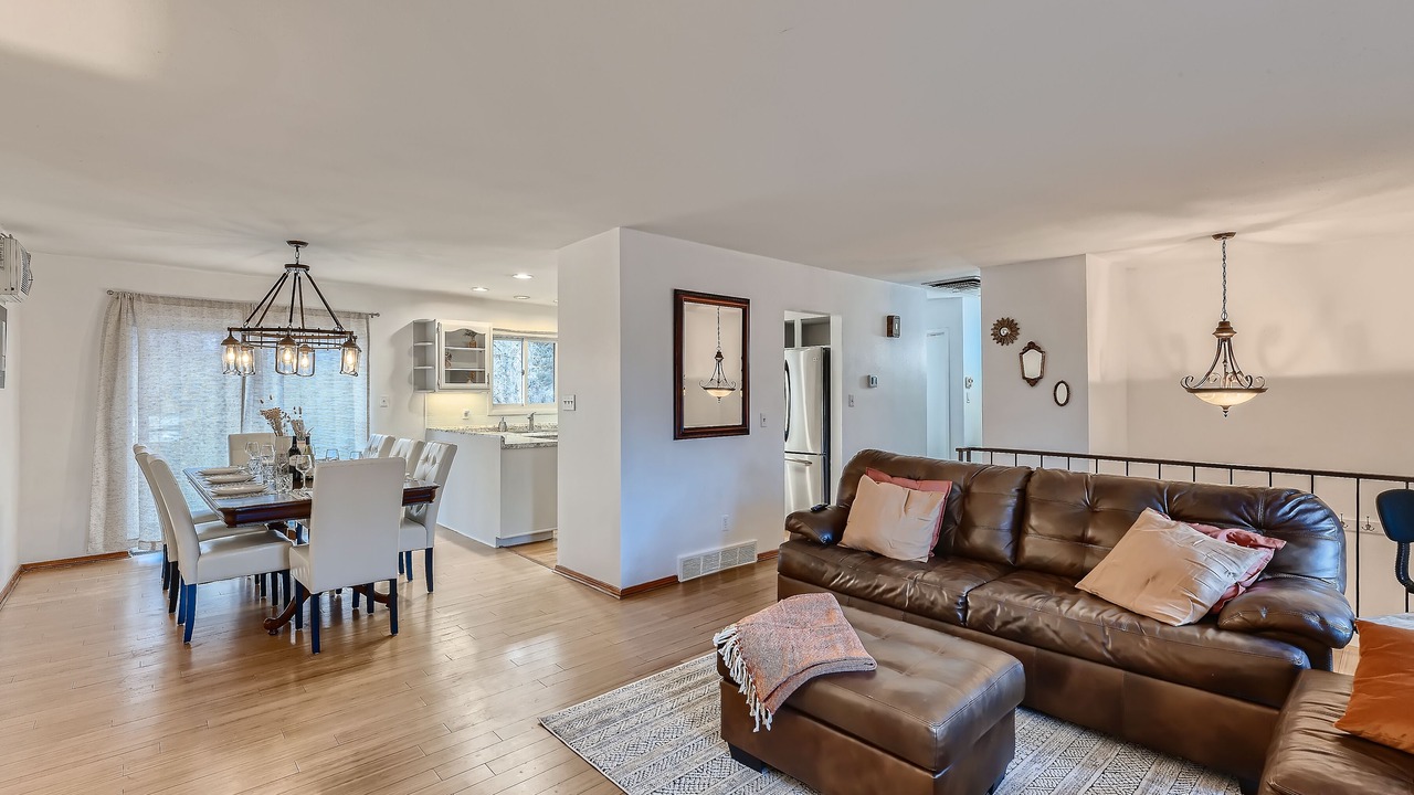 Photo of Livingroom in Castlewood