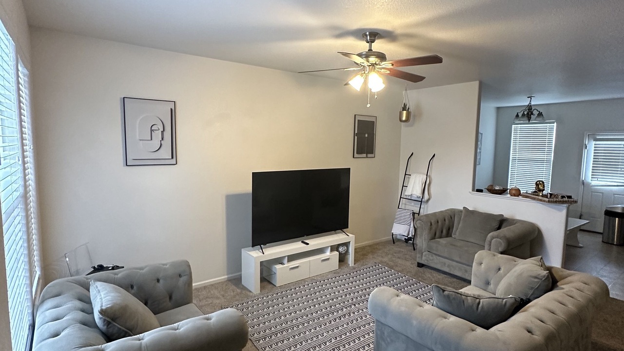 Photo of Livingroom in Southeast Colorado Springs