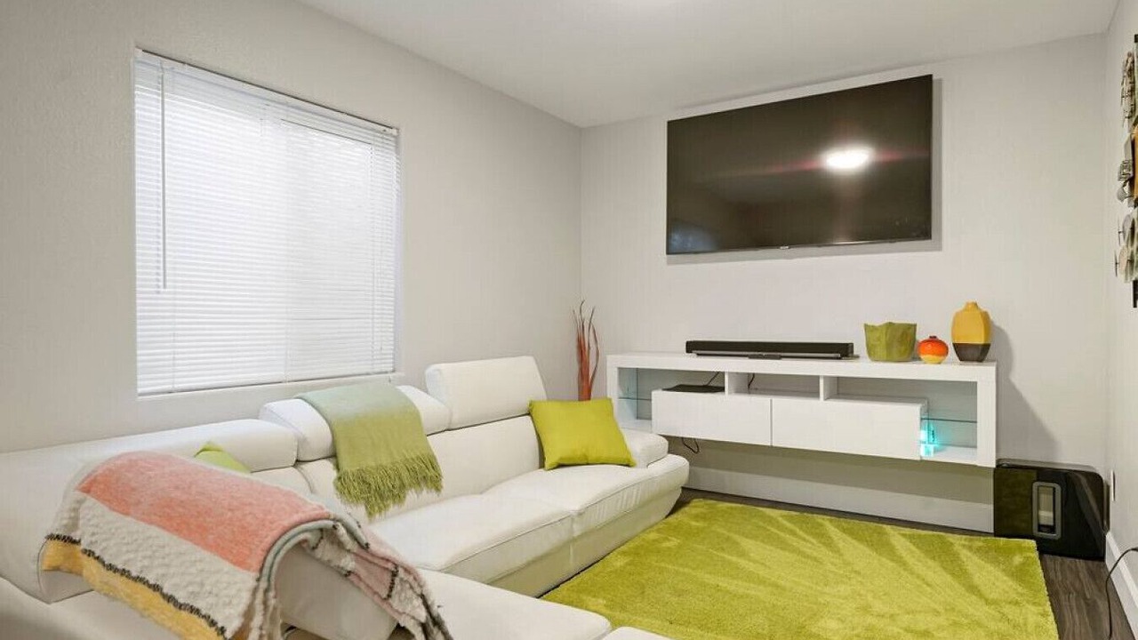 Photo of Livingroom in Thornton