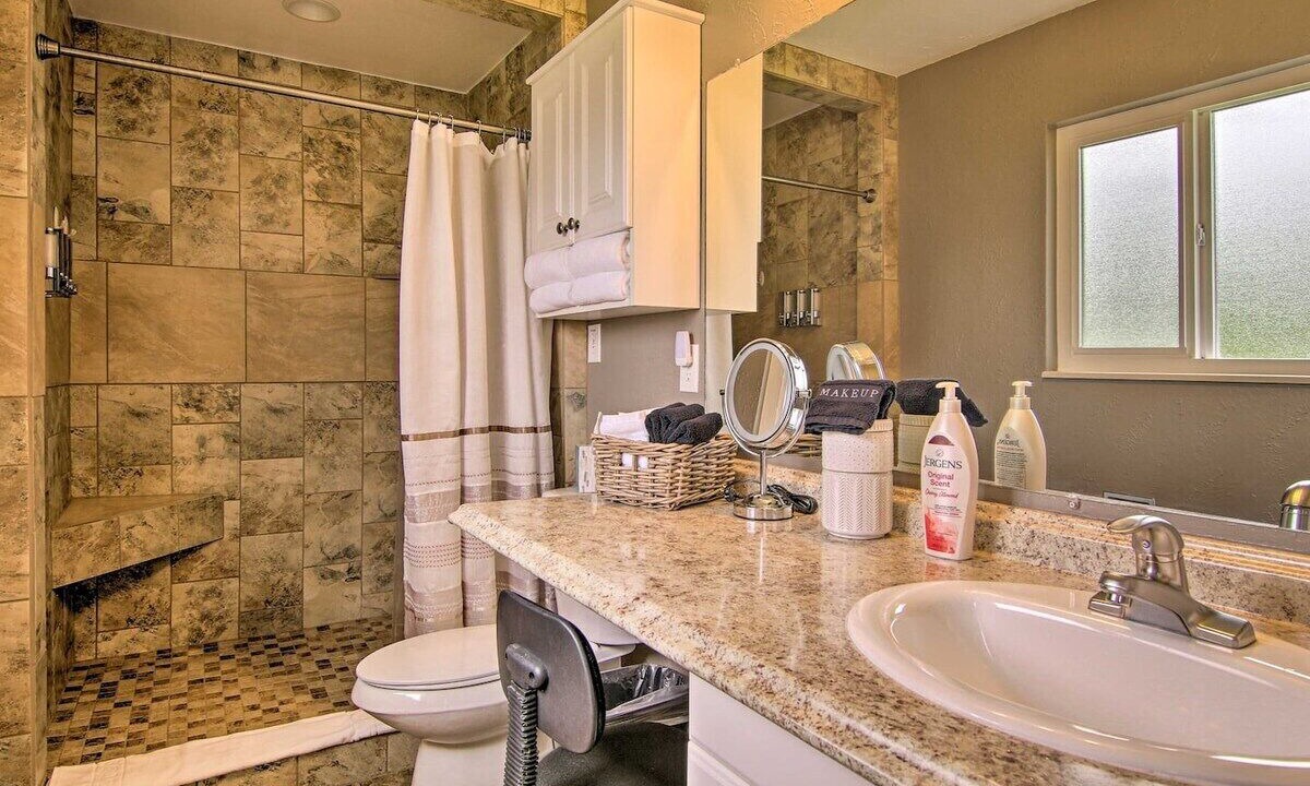 Photo of Bathroom in Canon City