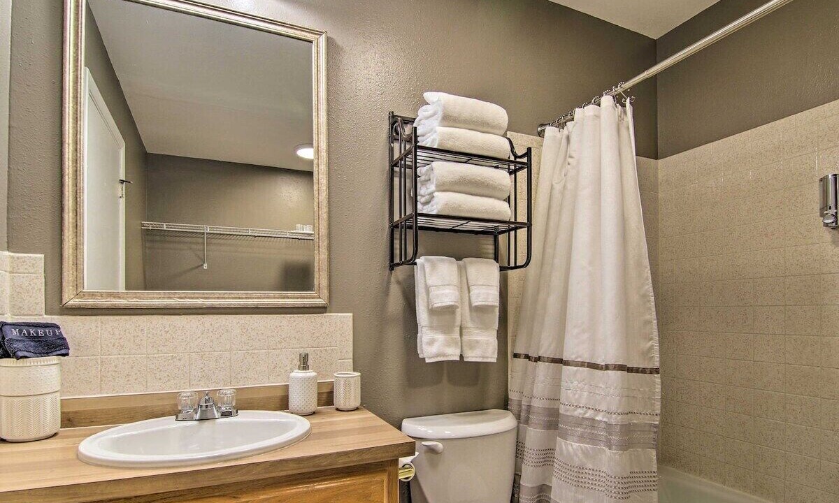 Photo of Bathroom in Canon City