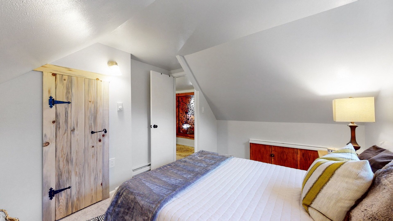 Photo of Bedroom in Downieville-Lawson-Dumont