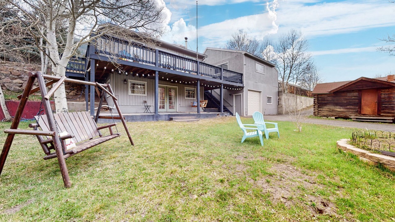 Photo of Patio Balcony in Downieville-Lawson-Dumont