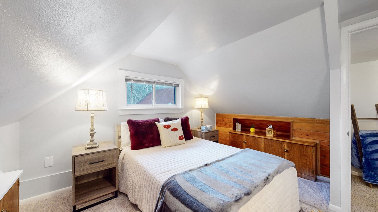 Photo of Bedroom in Downieville-Lawson-Dumont