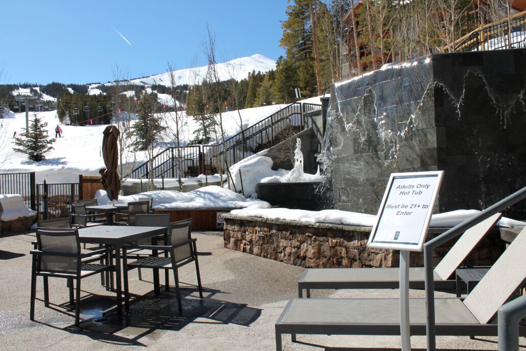 Photo of Outdoor in Peak 8