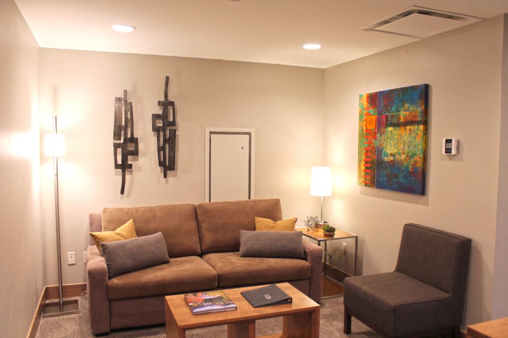 Photo of Livingroom in Peak 8