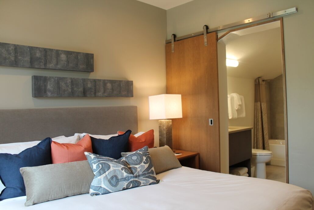 Photo of Bedroom in Peak 8