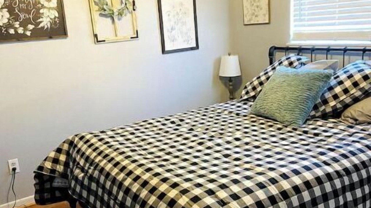 Photo of Bedroom in Montrose