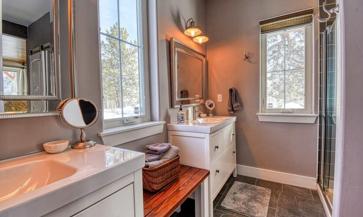 Photo of Bathroom in Twin Lakes