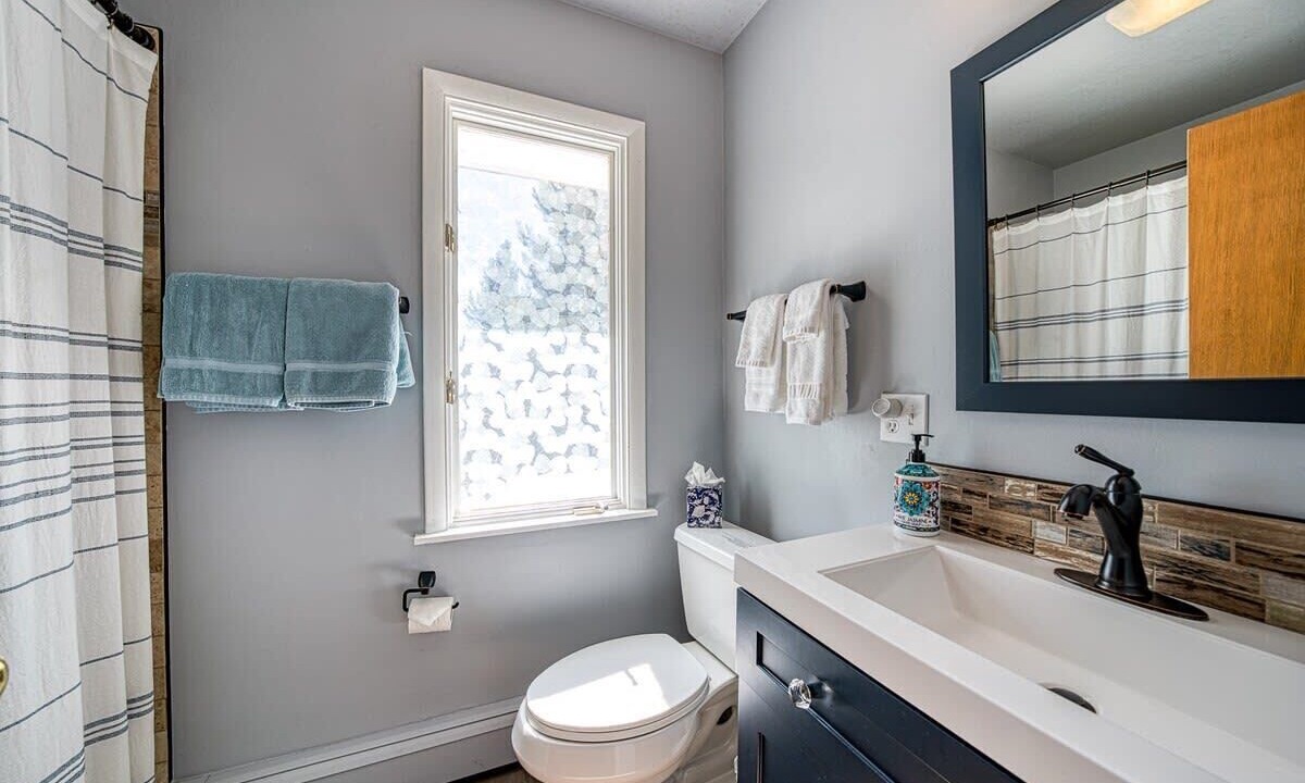 Photo of Bathroom in Leadville North