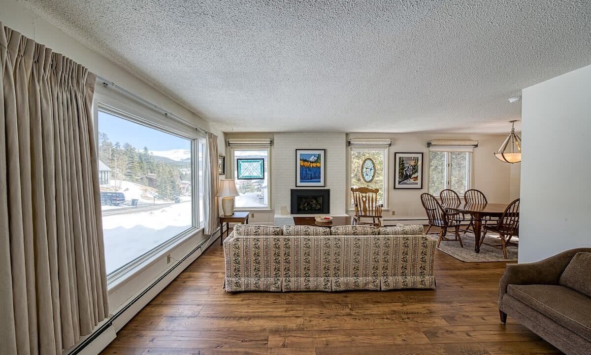 Photo of Livingroom in Leadville North