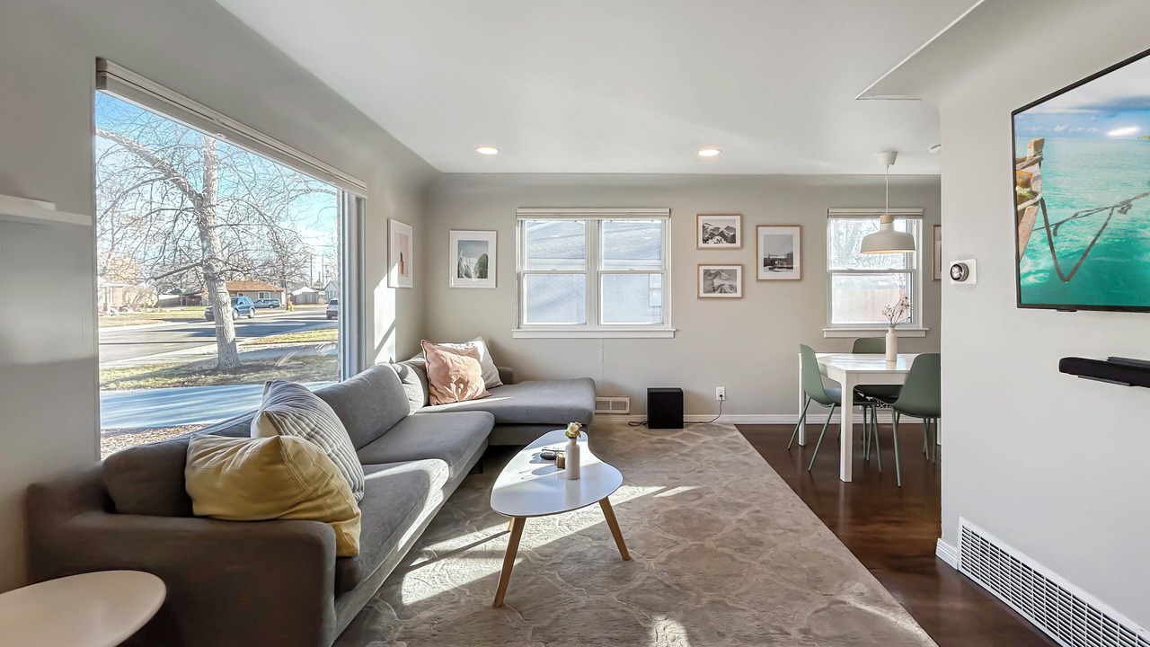 Photo of Livingroom in Arvada