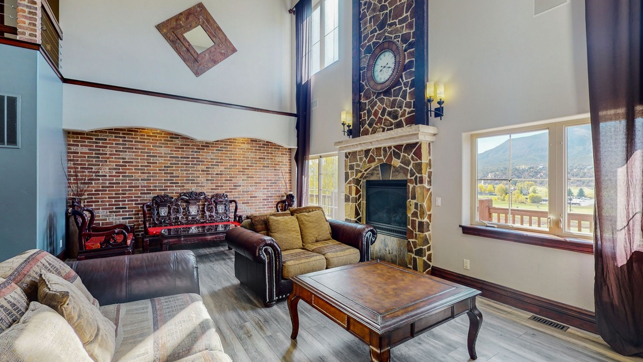 Photo of Livingroom in Gypsum
